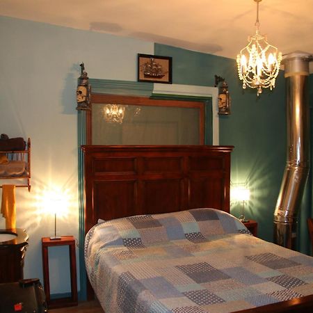 L'Oasis Du Pirate Bed & Breakfast Levis Bagian luar foto