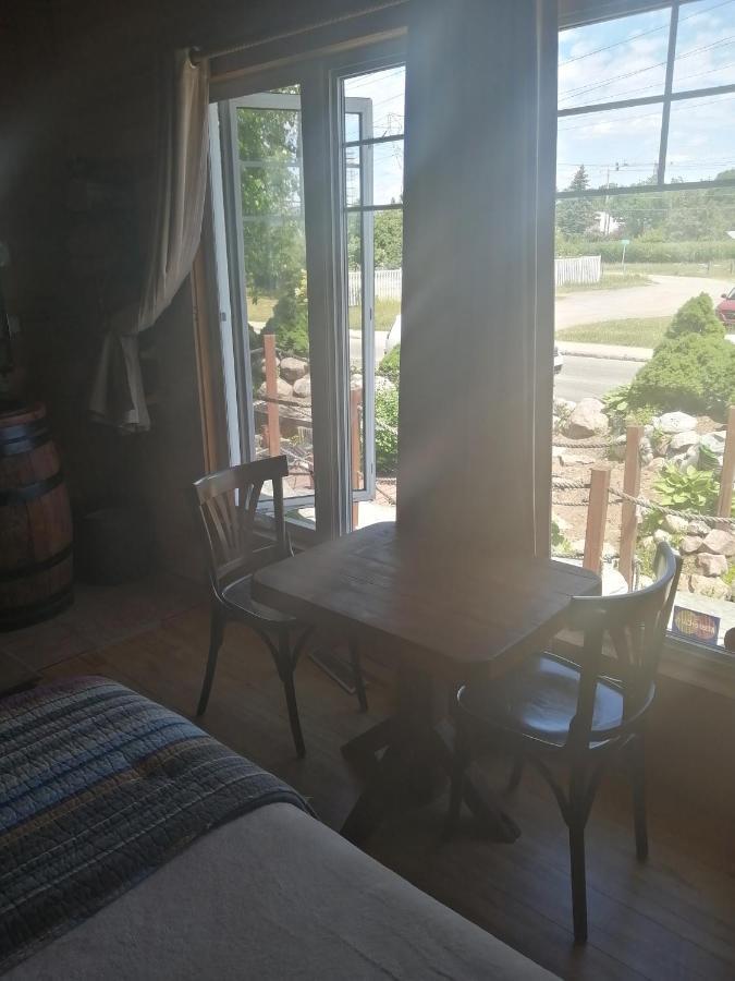 L'Oasis Du Pirate Bed & Breakfast Levis Bagian luar foto
